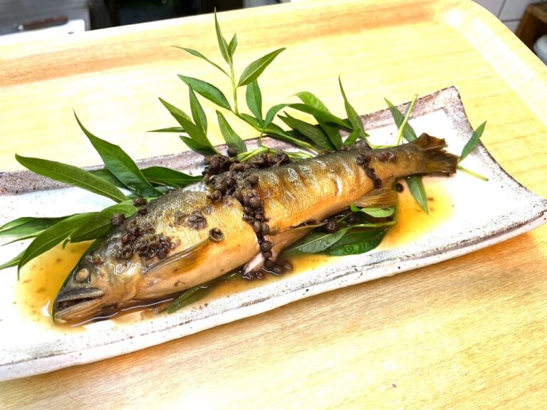 落ち鮎の山椒煮