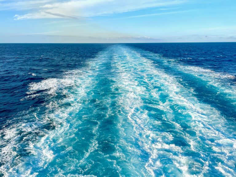 海の日は営業します