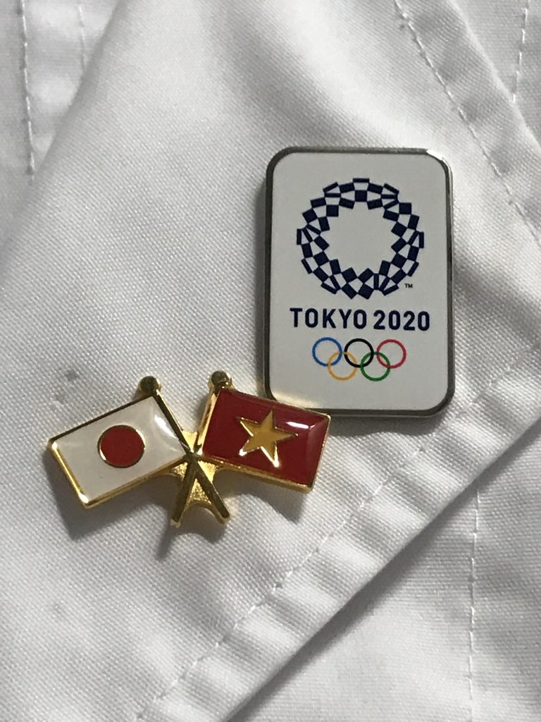ピンバッジ
